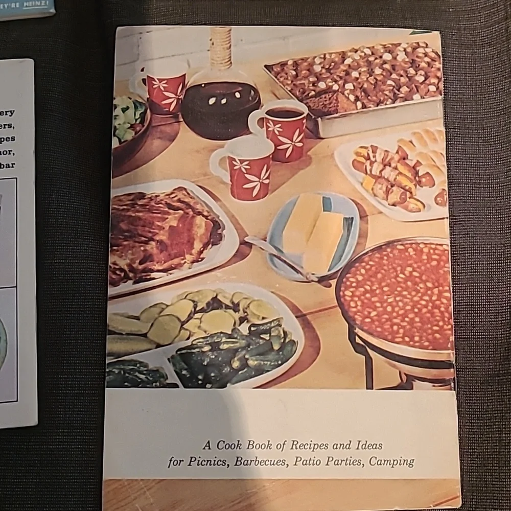 Betty Crocker recipe booklet